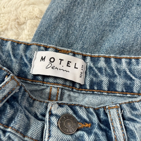 Motel Women's Size 26 Blue Wide Leg Jeans - Picture 2 of 5